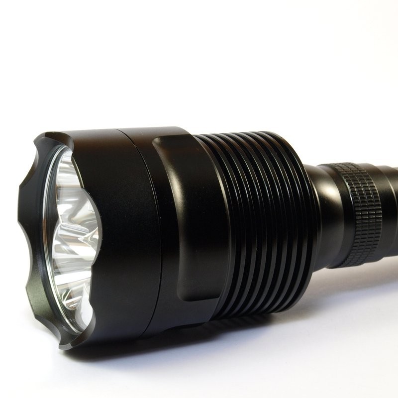 Lampe torche puissante S232 A LED : 5400 Lumens